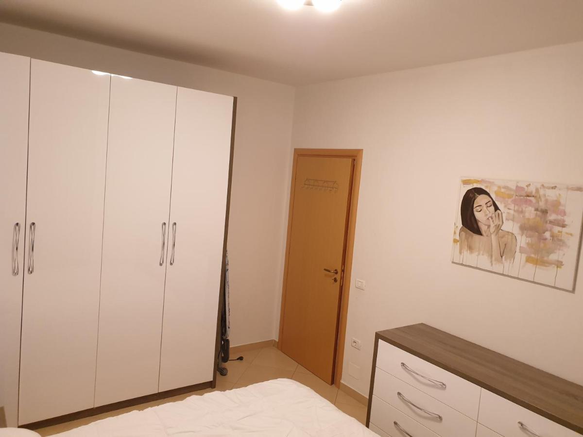 Asta Apartments Free Private Parking Vlorë Exterior foto